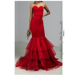 USED TO BE SO EASY STRAPLESS MERMAID GOWN